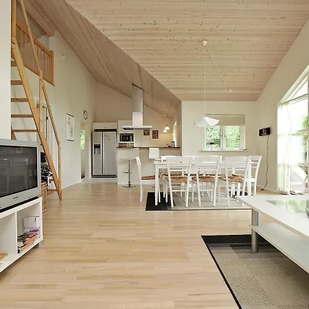 Prázdninový dům Holiday Home Astraede *